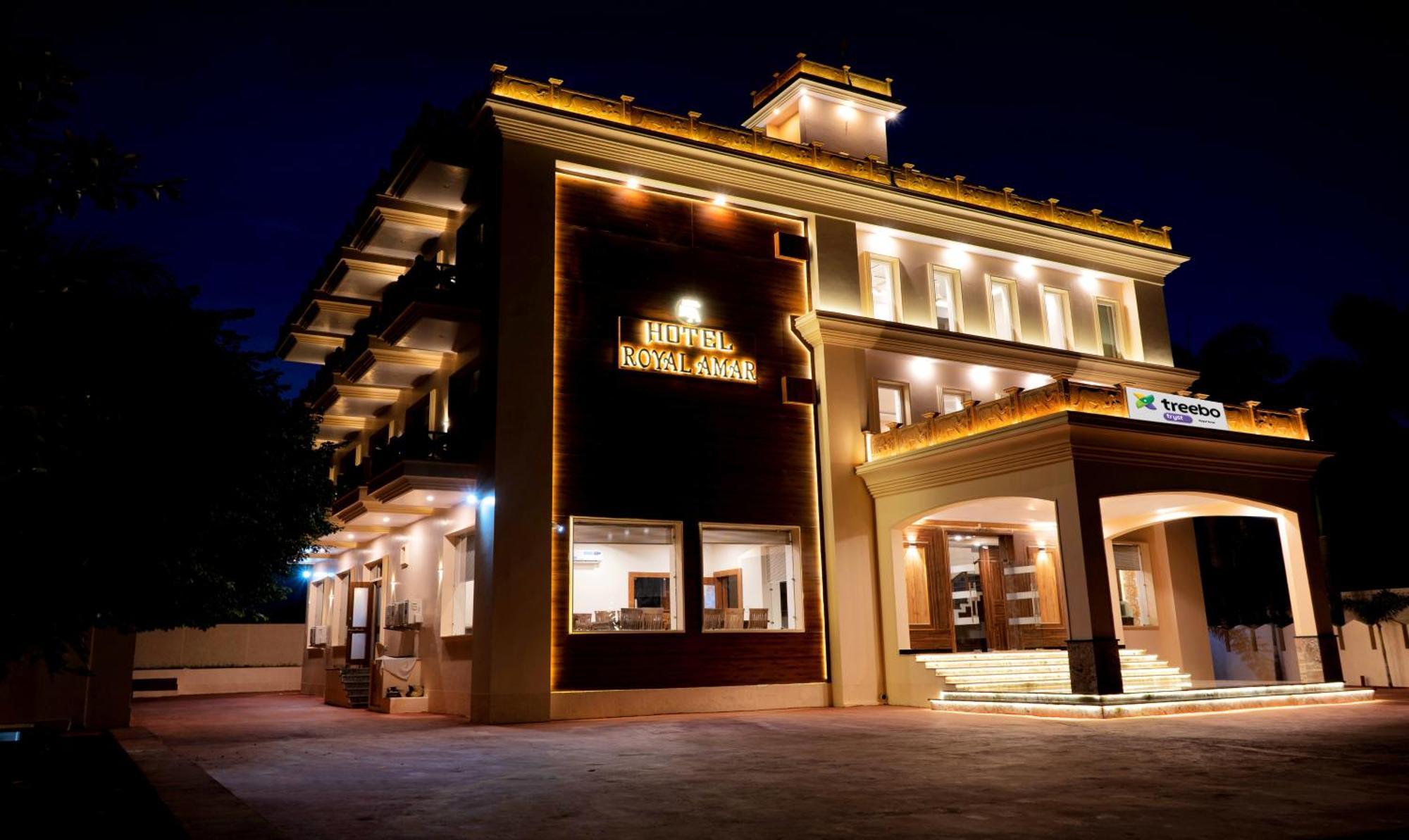 Treebo Premium Royal Amar With Mountain View, 2 Km From Pushkar Lake Exterior photo