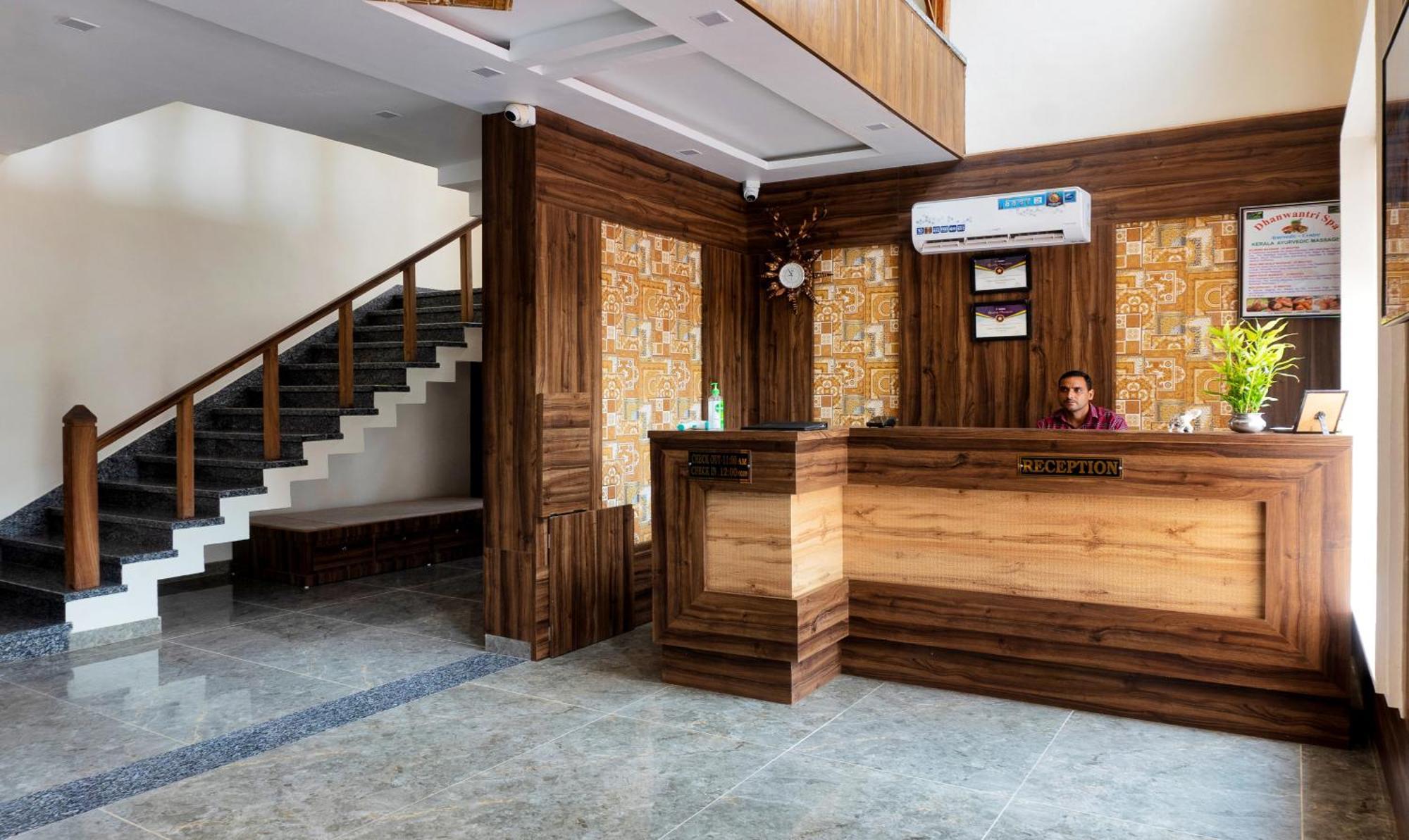 Treebo Premium Royal Amar With Mountain View, 2 Km From Pushkar Lake Exterior photo