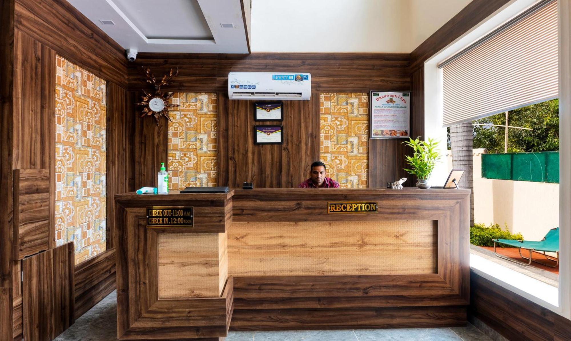 Treebo Premium Royal Amar With Mountain View, 2 Km From Pushkar Lake Exterior photo